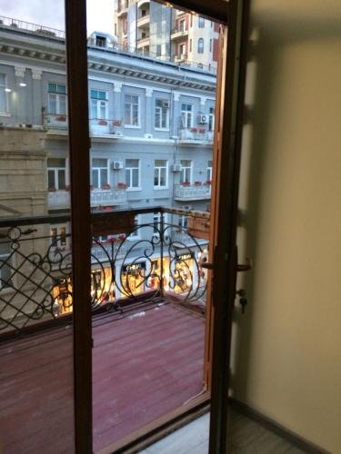Баку: Baku Apartment