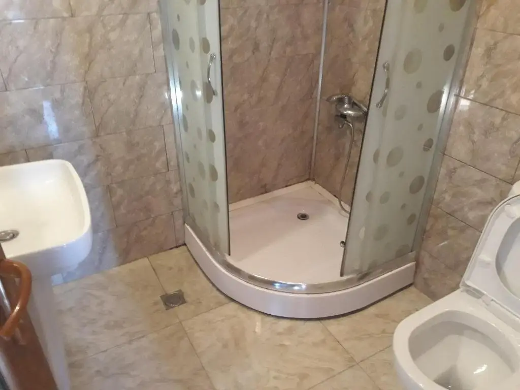 Батуми: Guest House Badri