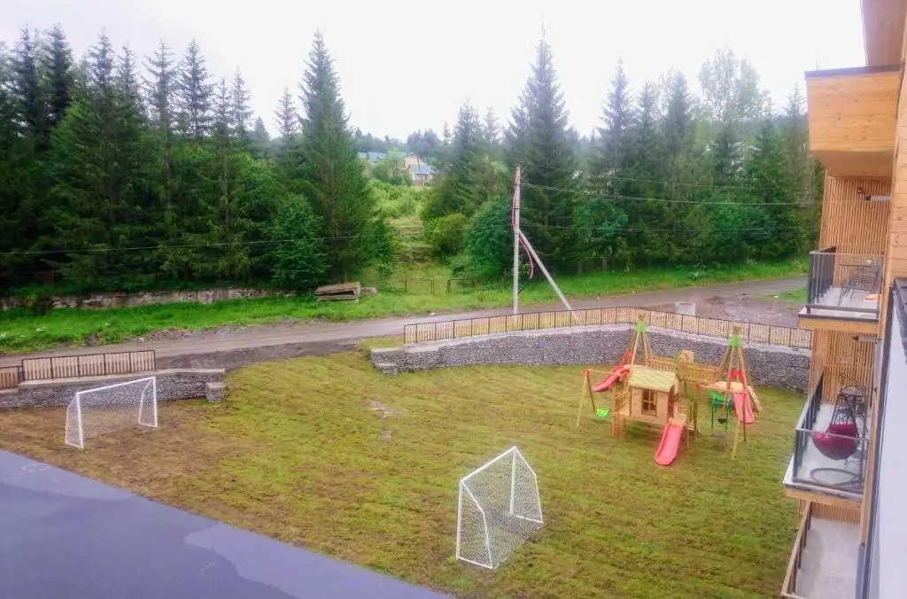 Бакуриани: Bakuriani Plaza 405b On The Adge Of The 25m Ski Track