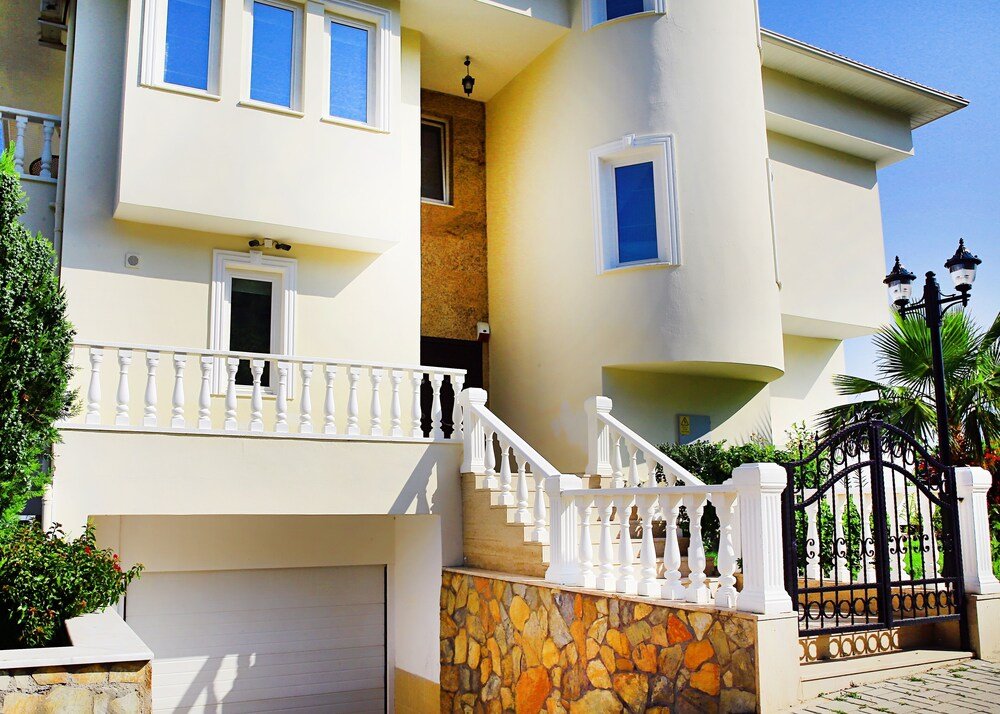 Аланья: 5 Bedroom Villa With Private Pool
