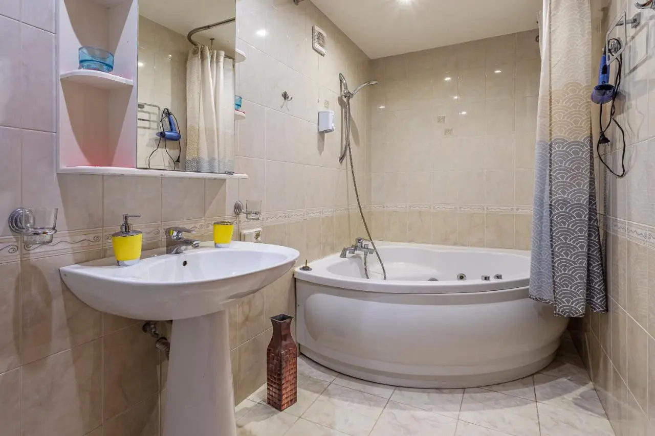 Санкт-Петербург: Peter the Great Apartment near Hermitage with sauna