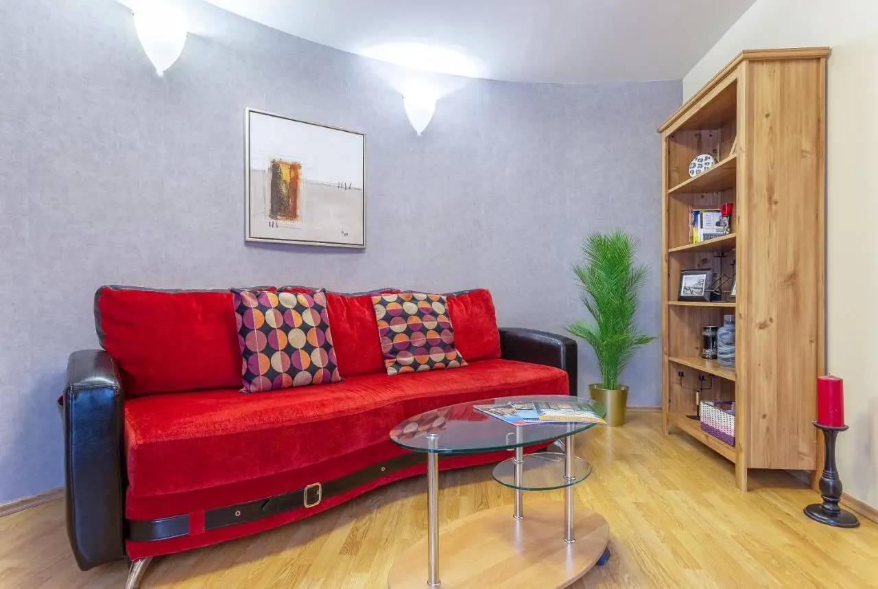 Санкт-Петербург: Peter the Great Apartment near Hermitage with sauna