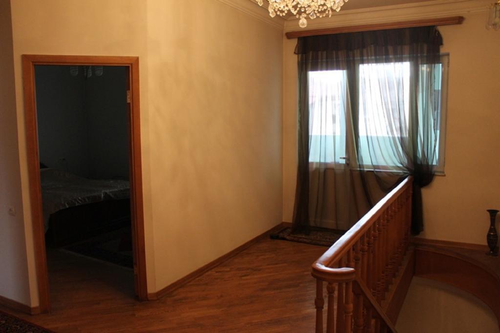 Ереван: Hugy House
