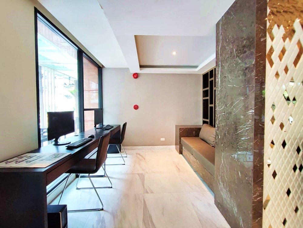 Бангкок: Hope Land Hotel&Residence Sukhumvit 8