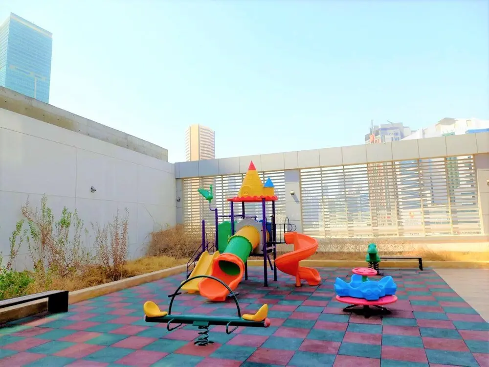 Дубай: Luxury Business Bay Apartment With Balcony