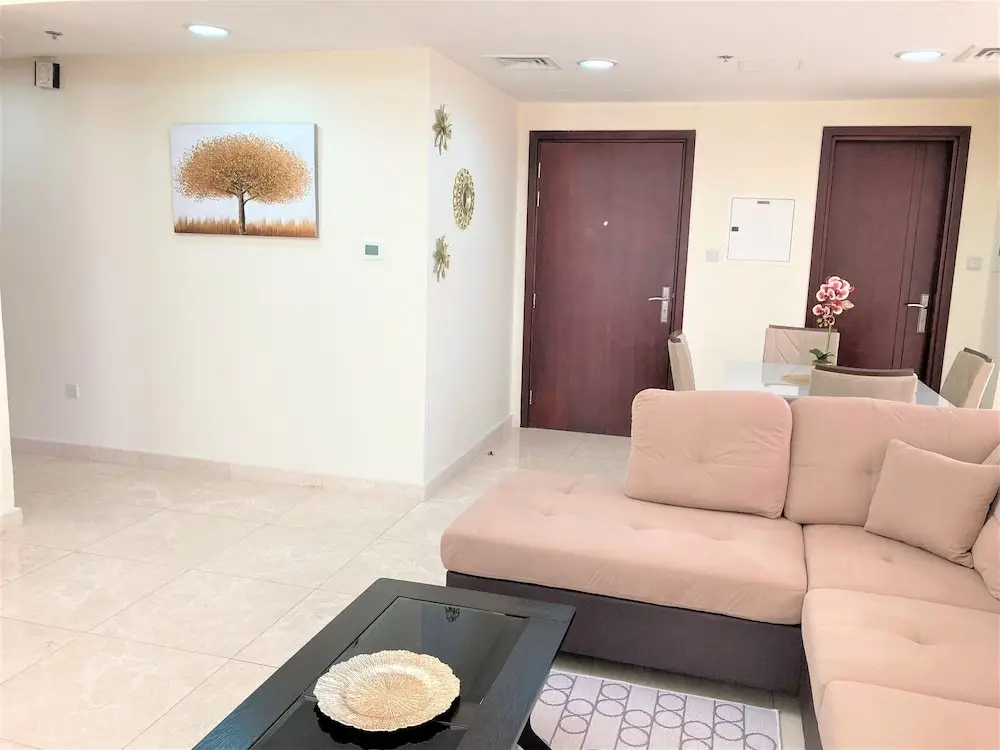 Дубай: Luxury Business Bay Apartment With Balcony