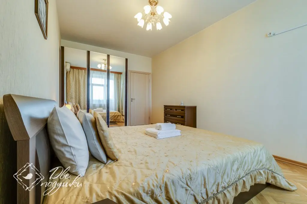 Санкт-Петербург: Dve Podushki Na Zvezdnoj Apartments