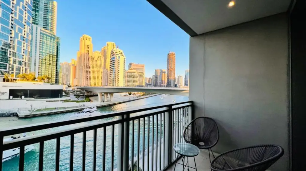 Дубай: Luxurious beach front apartment Dubai Marina