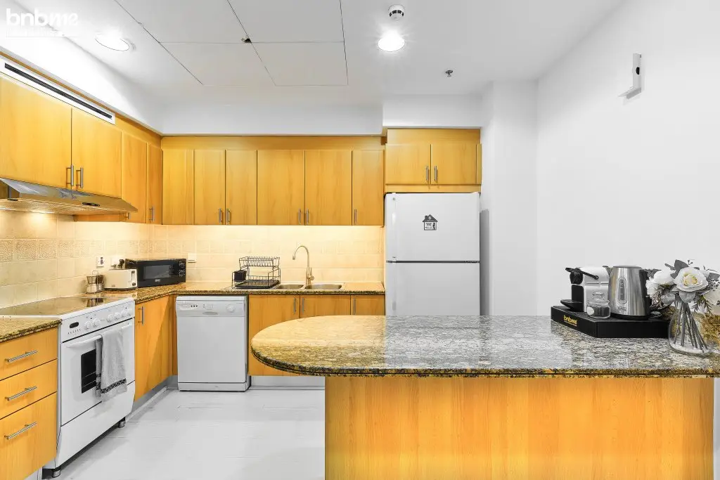 Дубай: Апартаменты bnbmehomes | Marvellous Marina Gem nr Ain Dubai - G05