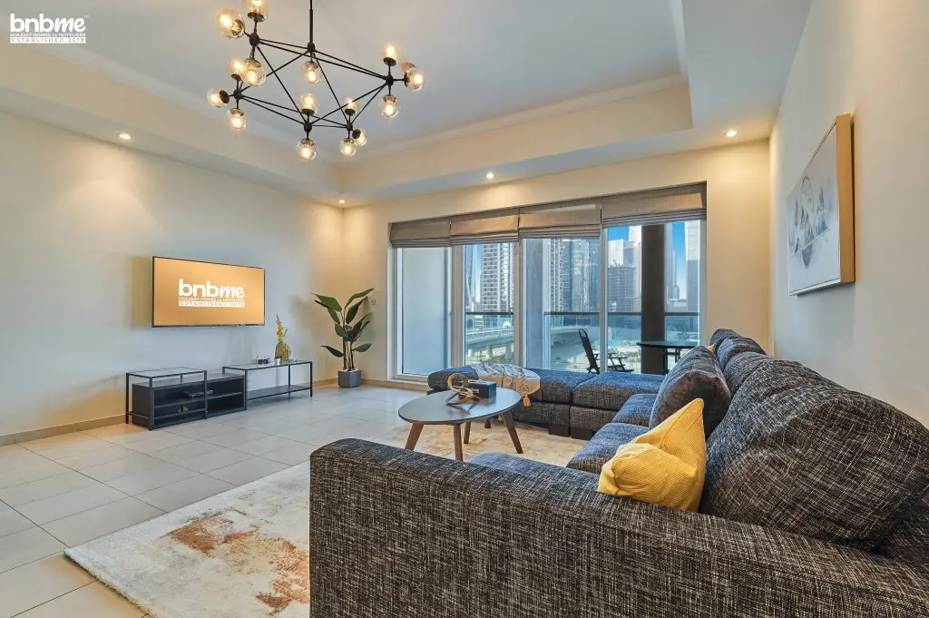 Дубай: Апартаменты bnbmehomes | Great Value 1 BR over looking Canal-303