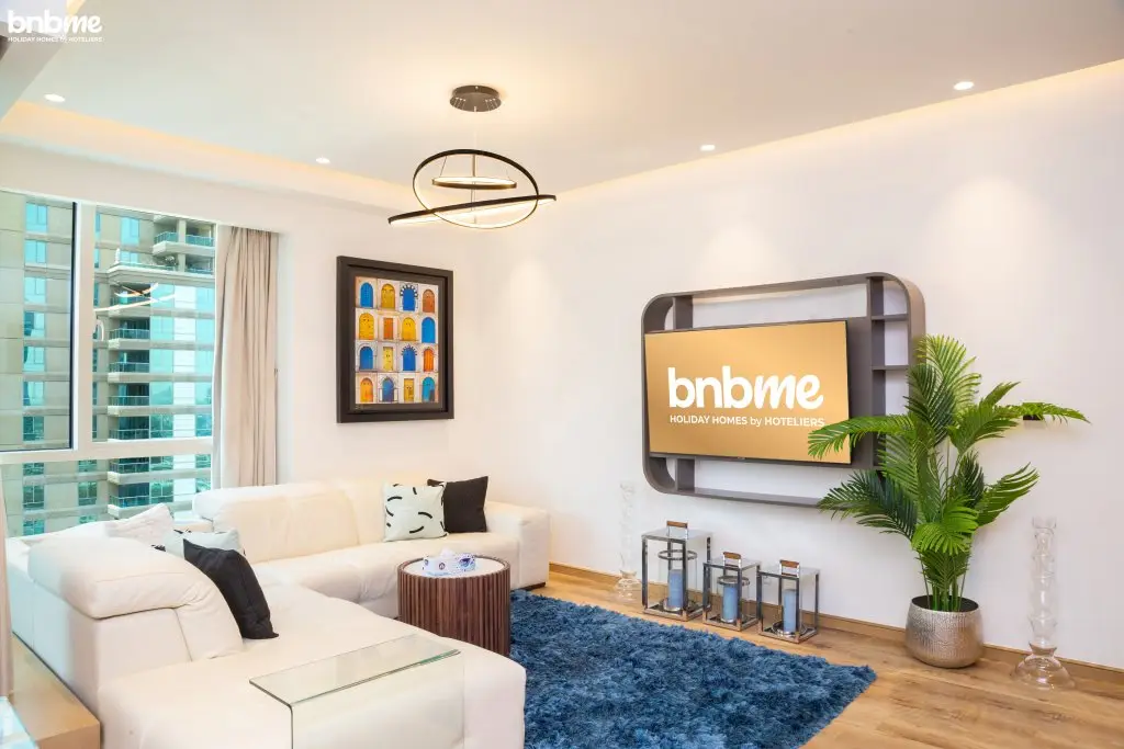 Дубай: Апартаменты Upscale Modern Designer Interiors with Marina View-1902