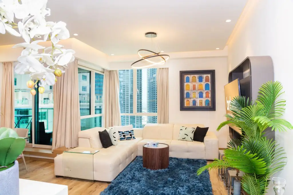Дубай: Апартаменты Upscale Modern Designer Interiors with Marina View-1902