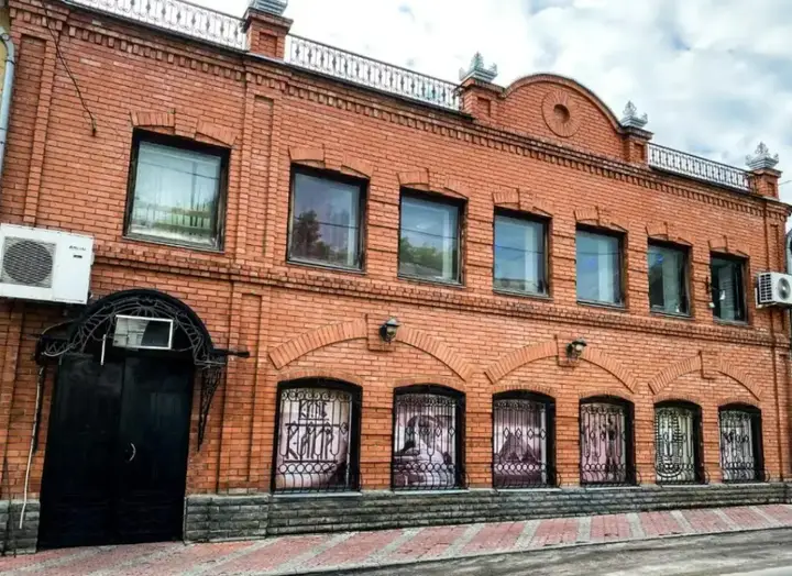 Городец: Guest rooms on Gorky Street