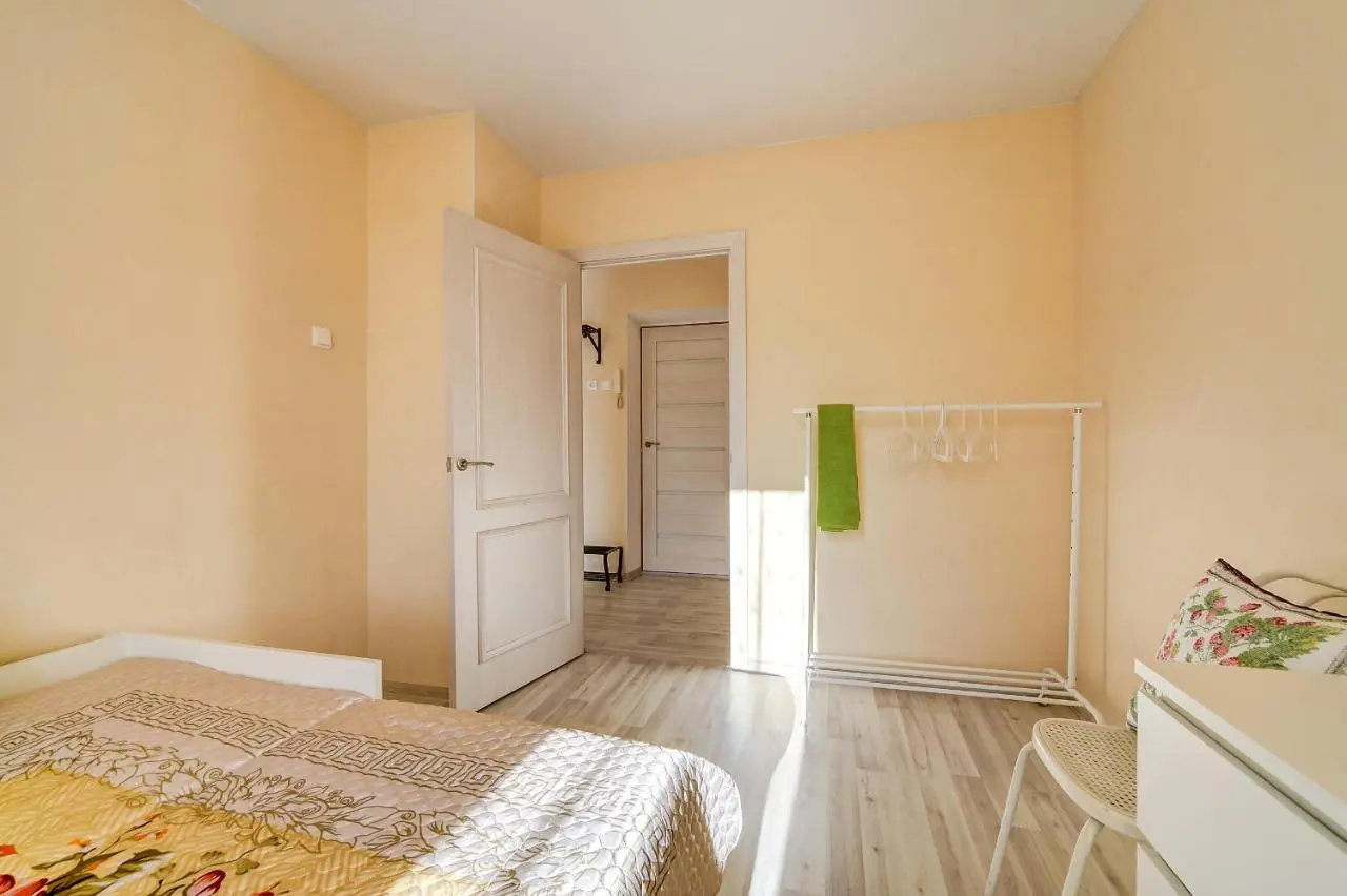Санкт-Петербург: Apartment on Novocherkasskiy prospekt 22/15