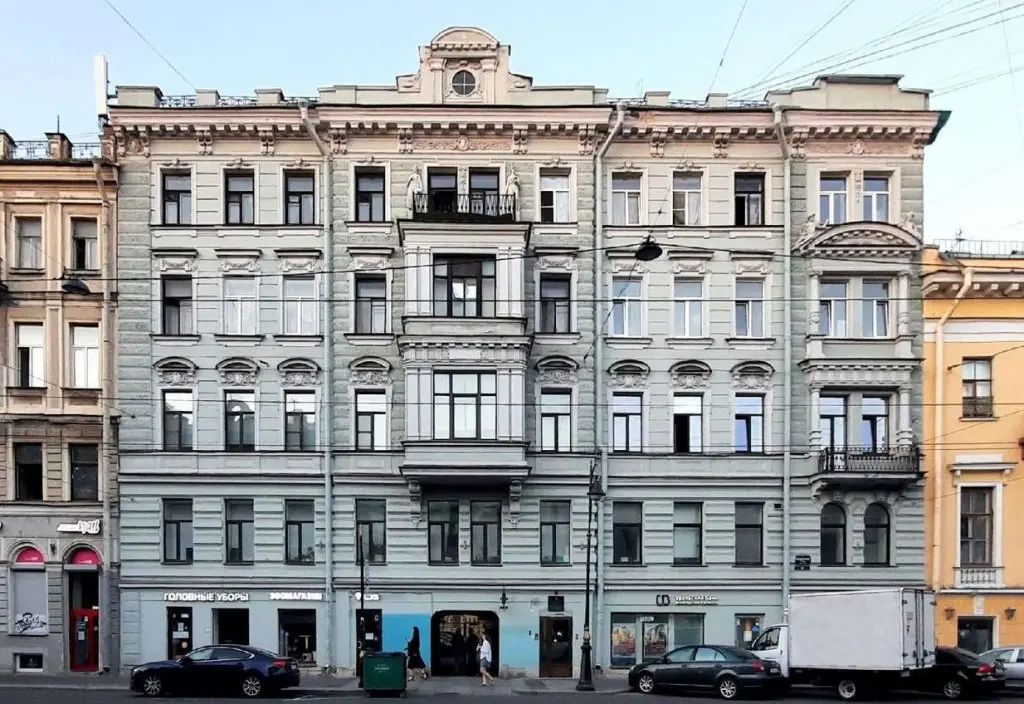 Санкт-Петербург: В10