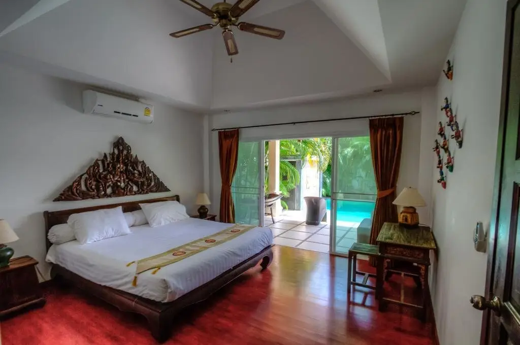 Муанг: Meursault Villa