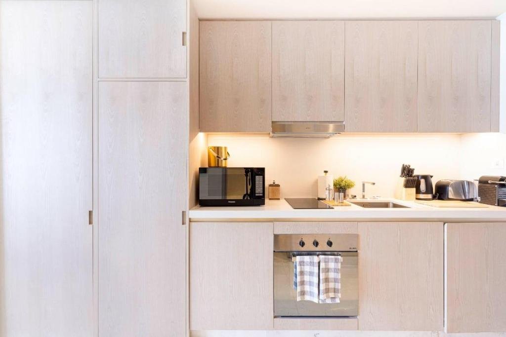 Дубай: Palm Tower Where Luxury & View Meet in One Place