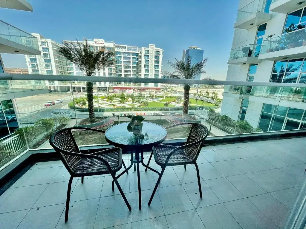 Дубай: Park View & Spacious One Bedroom Apartment