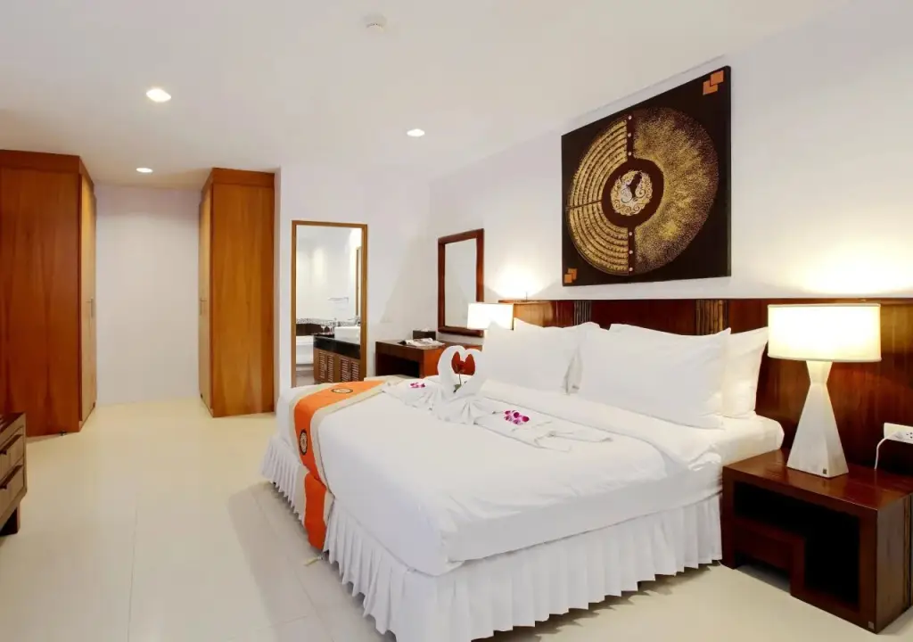 Тхаланг: The Park Surin Serviced Apartments