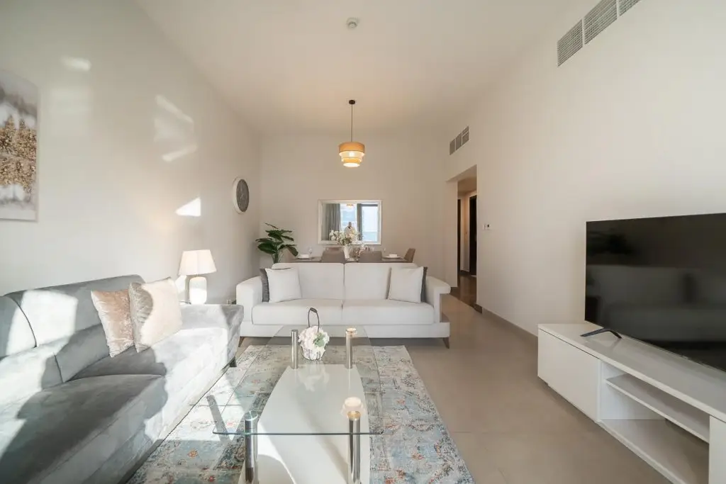 Дубай: Stunning flat with balcony in Sparkle Tower
