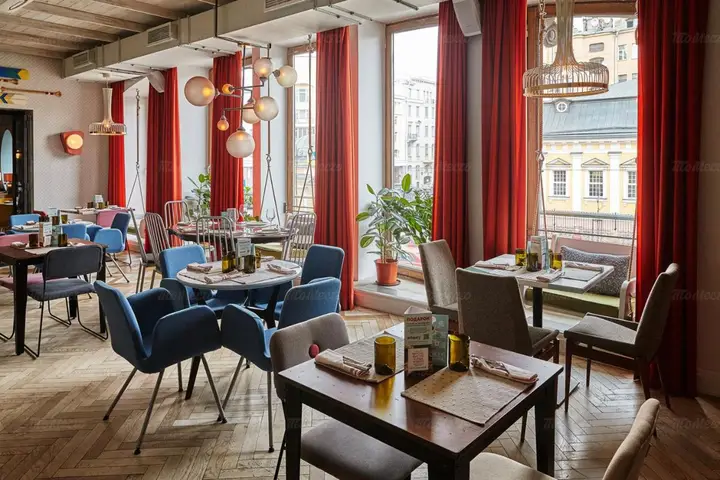 Санкт-Петербург: Apartments on Belinskogo ulitsa