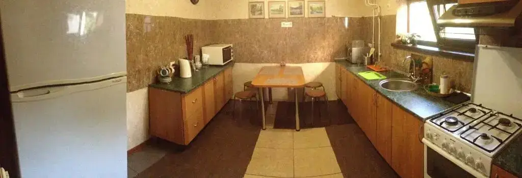 Покрутище: Guest House Taisiya