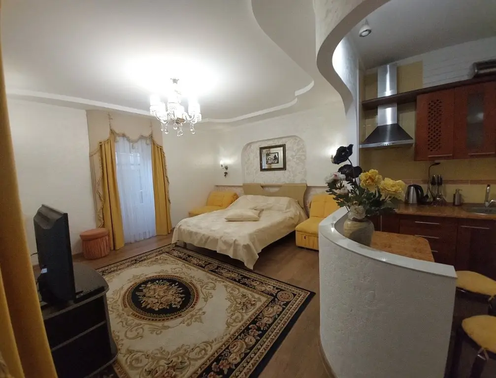 Апартаменты Желтый — фото 1