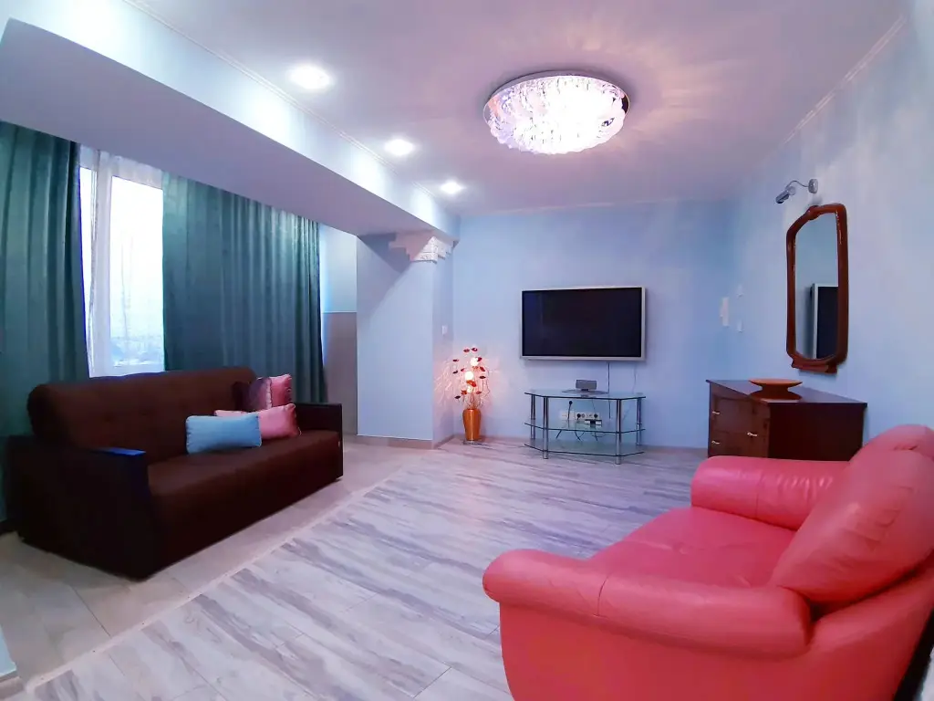 Челябинск: InnHome Apartments (ИннХоум) на улице Цвиллинга 34