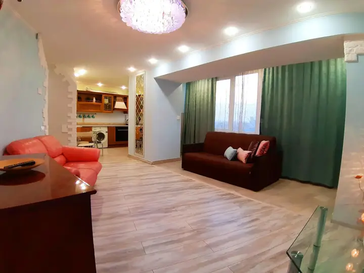 Челябинск: InnHome Apartments (ИннХоум) на улице Цвиллинга 34