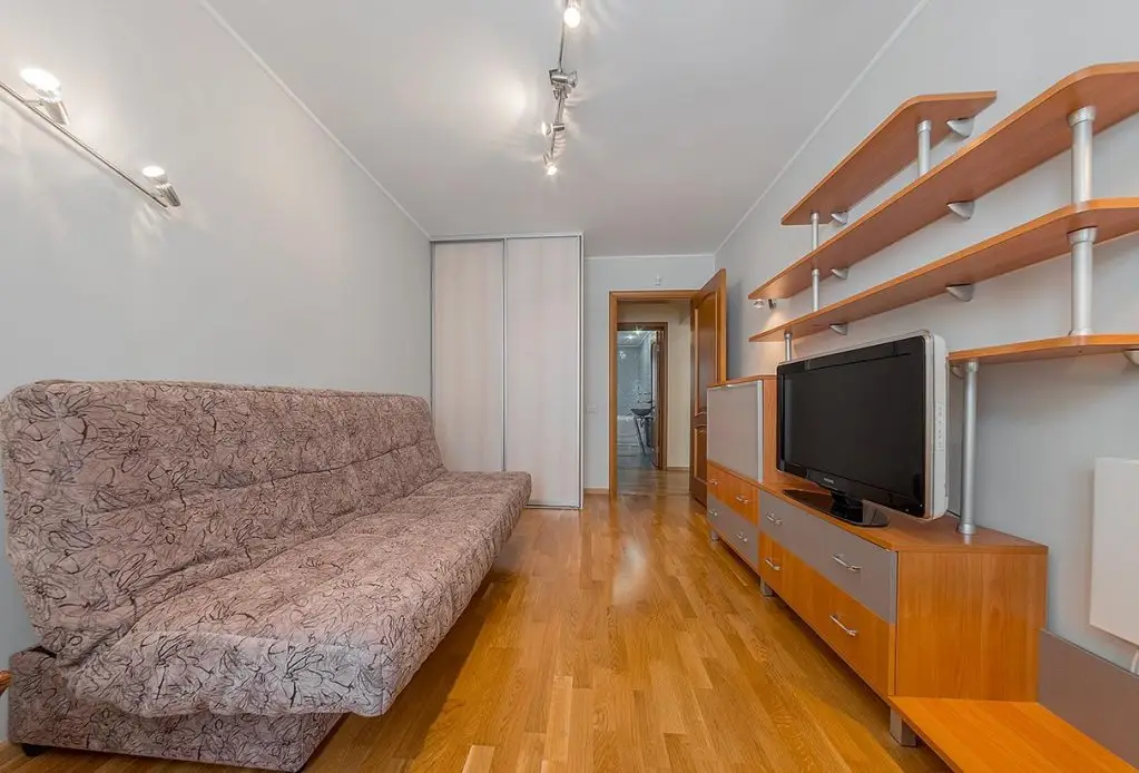 Челябинск: InnHome Apartments (ИннХоум) на улице Воровского