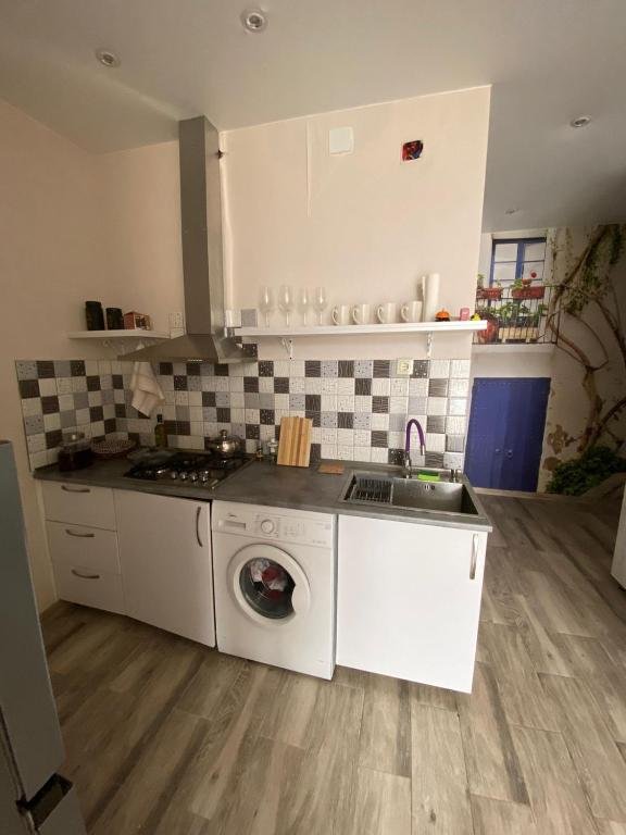 Батуми: Apartment in the centre of Batumi