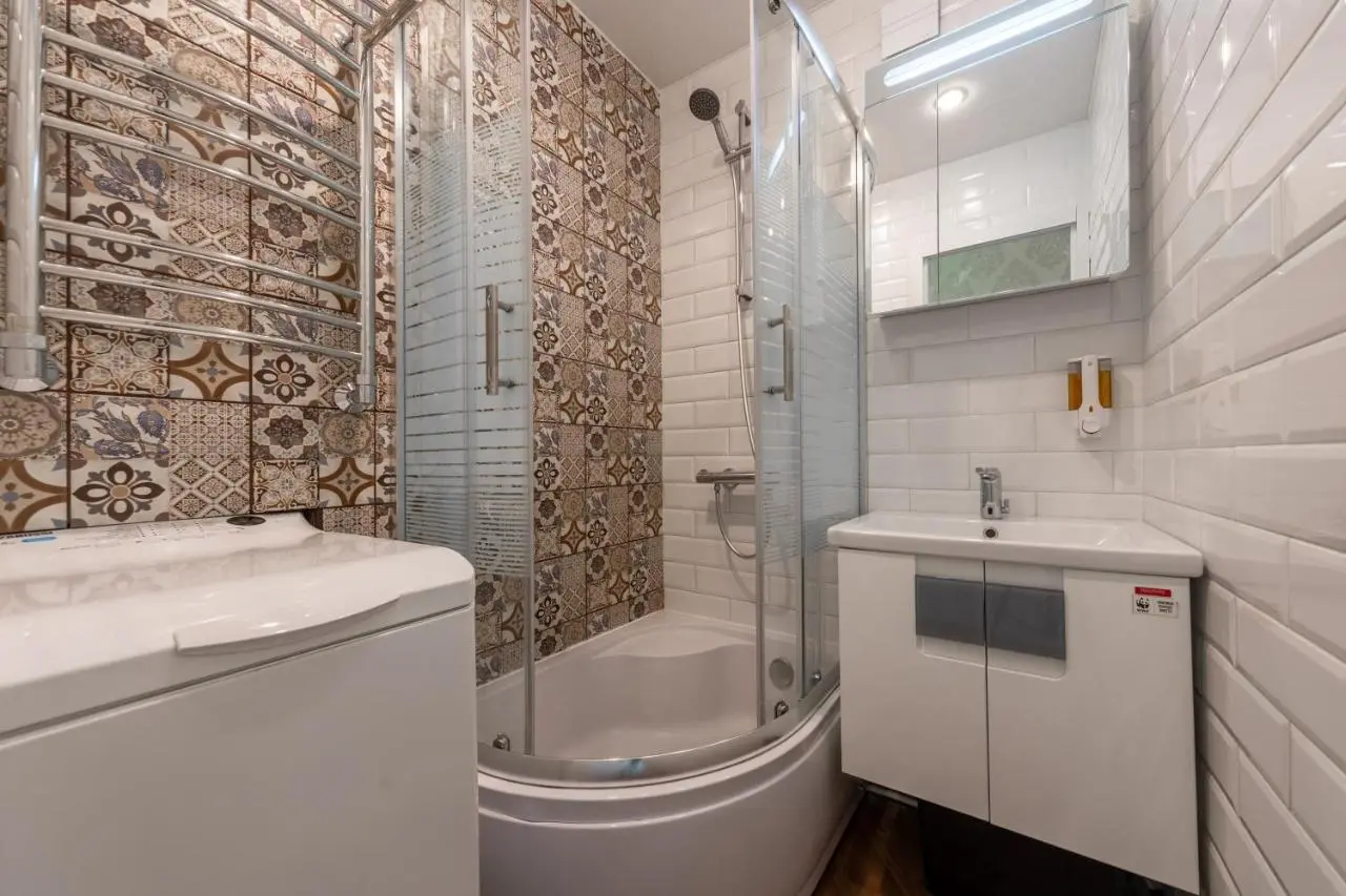 Санкт-Петербург: Light comfortable apartment with 2 bedrooms