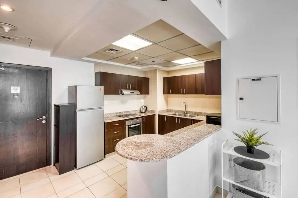 Spacious And Bright Apt in the Heart of Marina! — фото 1