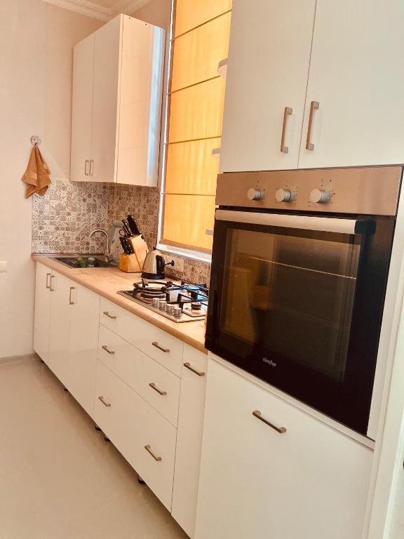 Тбилиси: Apartment With Yard In Old Tbilisi