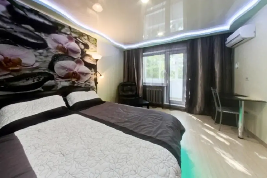 Челябинск: InnHome Apartments (ИннХоум) на улице Евтеева 6