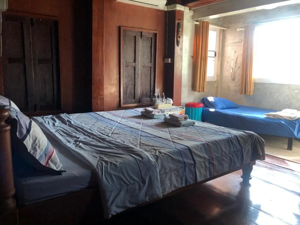 Утхай-Тхани: SolarCell Uthai Thani Homestay - โซล่าเซลล์อุทัยธานีโฮมสเตย์