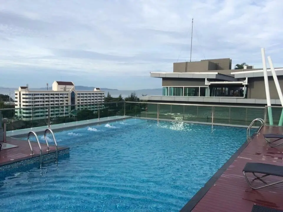 Паттайя: Gallery D Jomtien