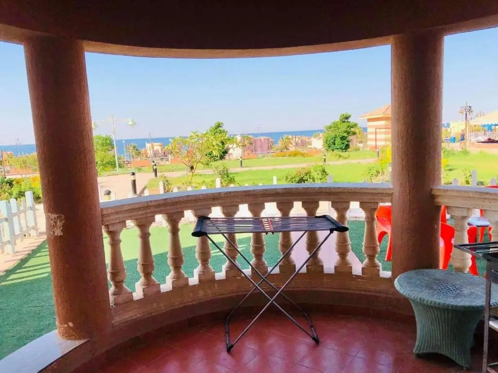 Айн-Сохна: Porto sokhna waterfront sea and pool view