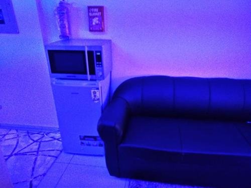 Дубай: DUBAI CREECK REALTY Hostel Deluxe Studio,Bed Space and Partitions