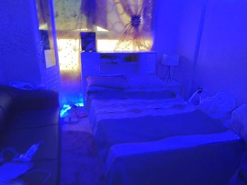 Дубай: DUBAI CREECK REALTY Hostel Deluxe Studio,Bed Space and Partitions