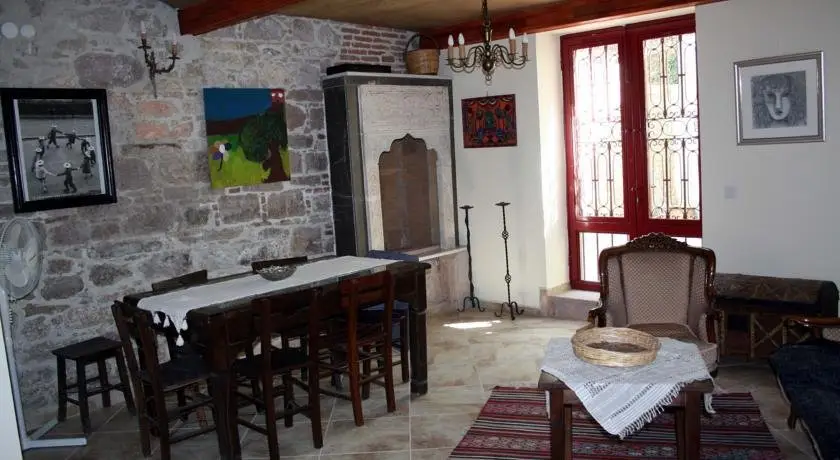 Айвалык: Paydos Tatil Evi