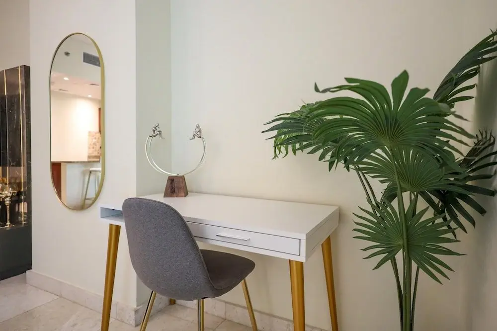 Дубай: Elite LUX Holiday Homes - Stylish Comfortable Studio in Business Bay Dubai, Dubai