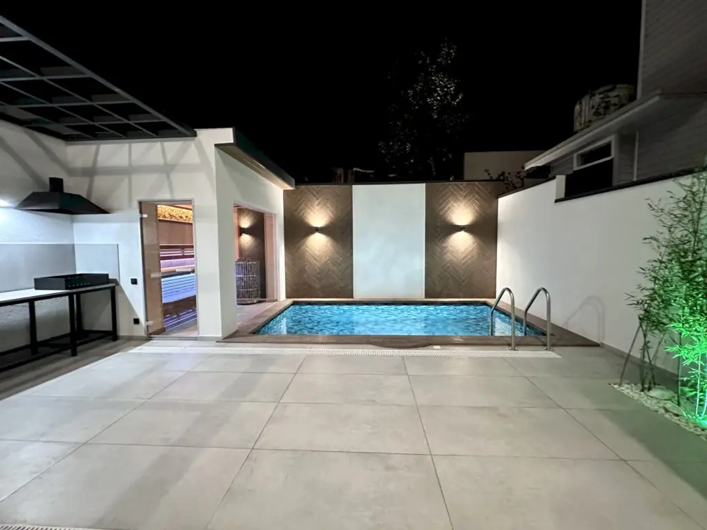 Геленджик: 399 V Tsentre Goroda Guest House