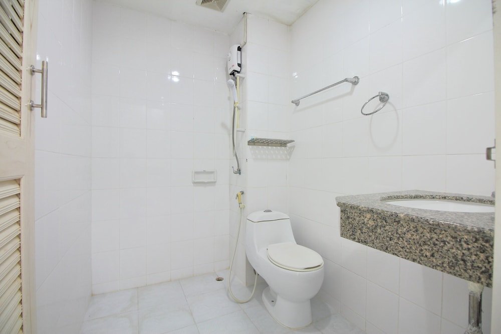 Бангкок: Ladawan Villa by OYO Rooms