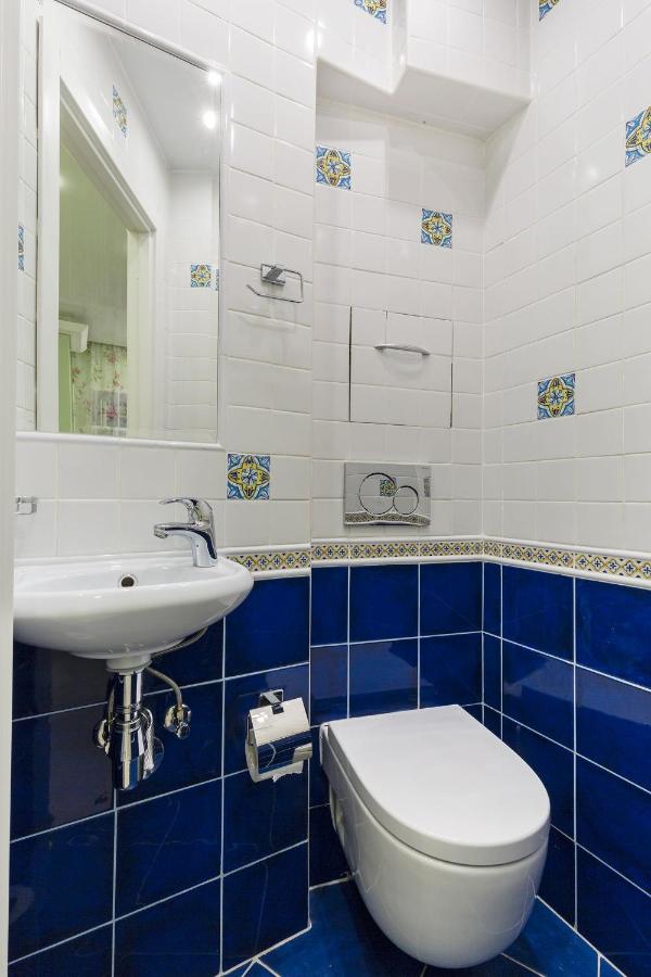 Санкт-Петербург: Feelathome Apartments - Nevsky