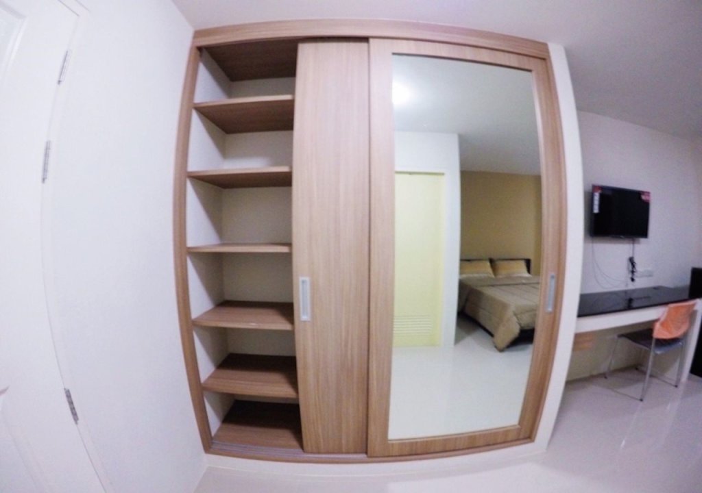 Накхон-Патхом: Naracha Residence