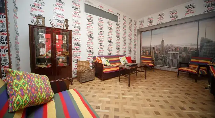 Тбилиси: Red Wall Hostel