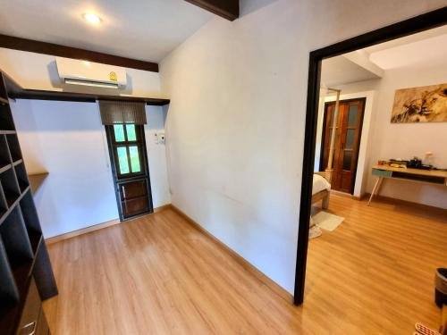 Сансай: 246 Chiang mai Garden Villa