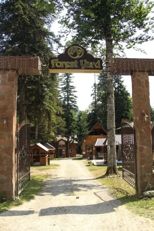 Архыз: База отдыха Forest Yard