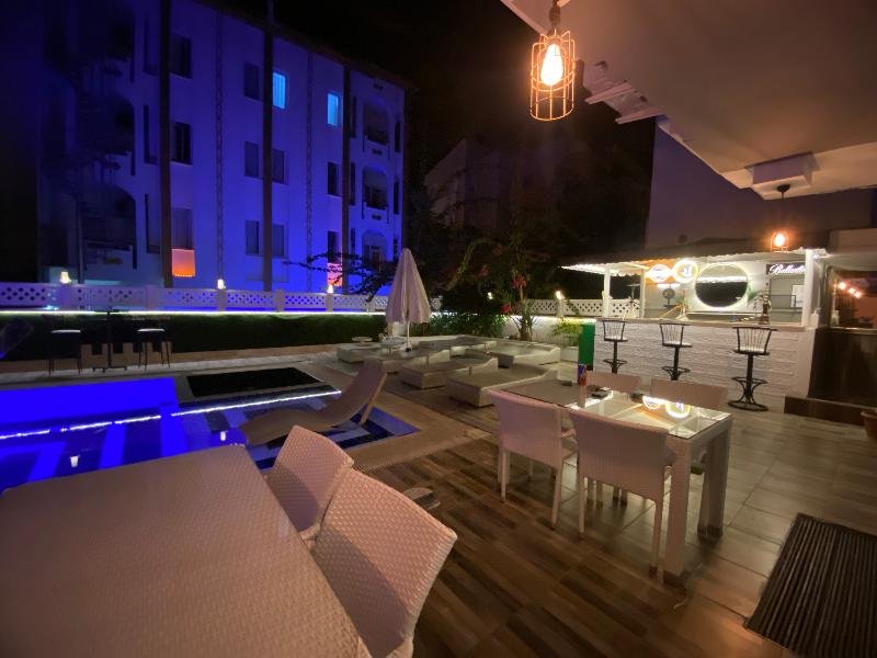 Анталья: The House  Boutiques Hotel
